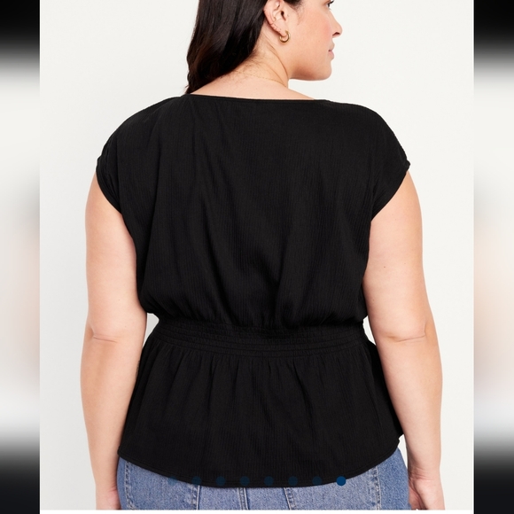 NWT XL Old Navy Short Sleeve Smocked Waist Shirt. Plus Size - Picture 5 of 10